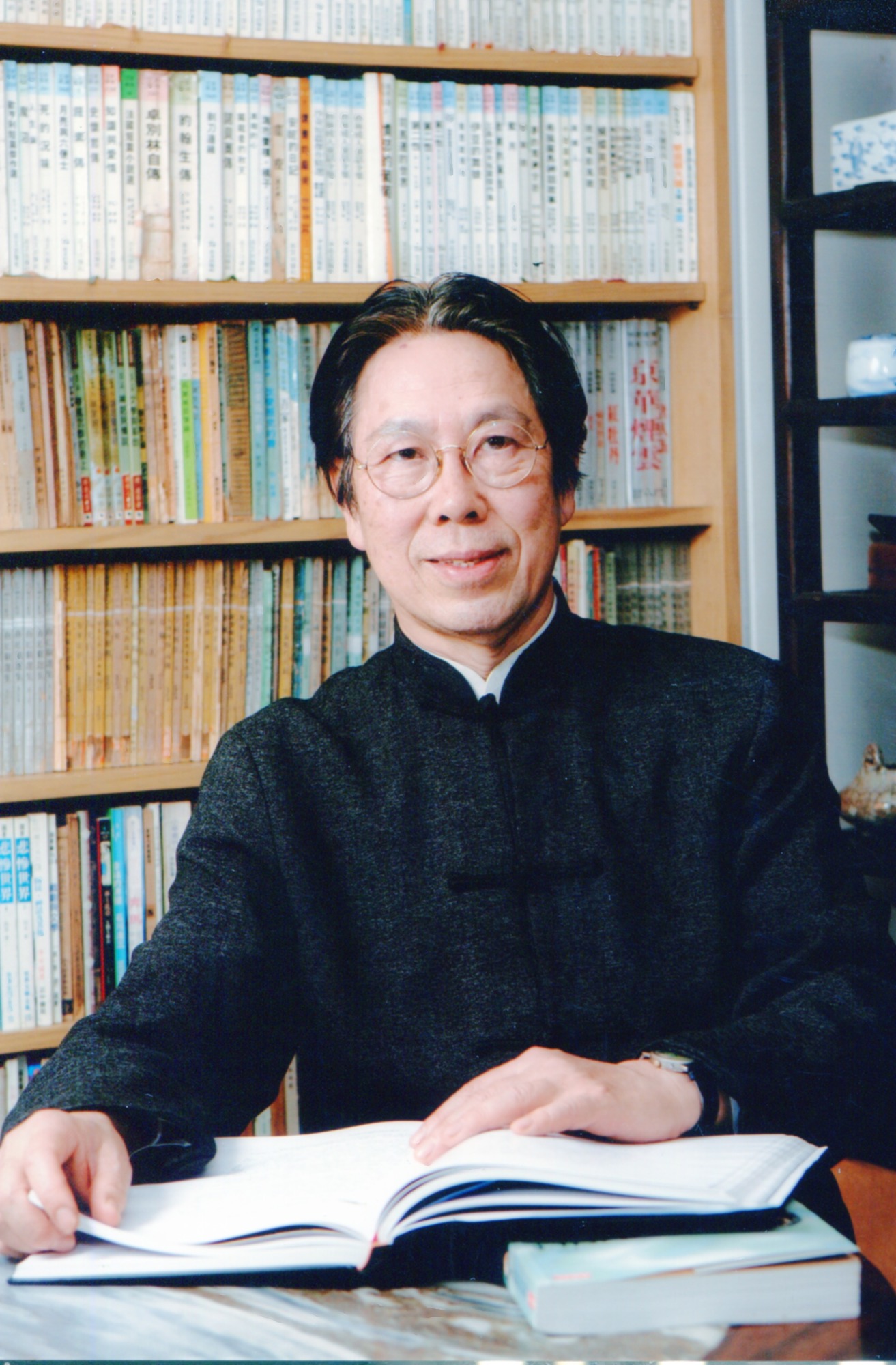 跟2009年亮軒接受文訊專訪有關的相片，第1張